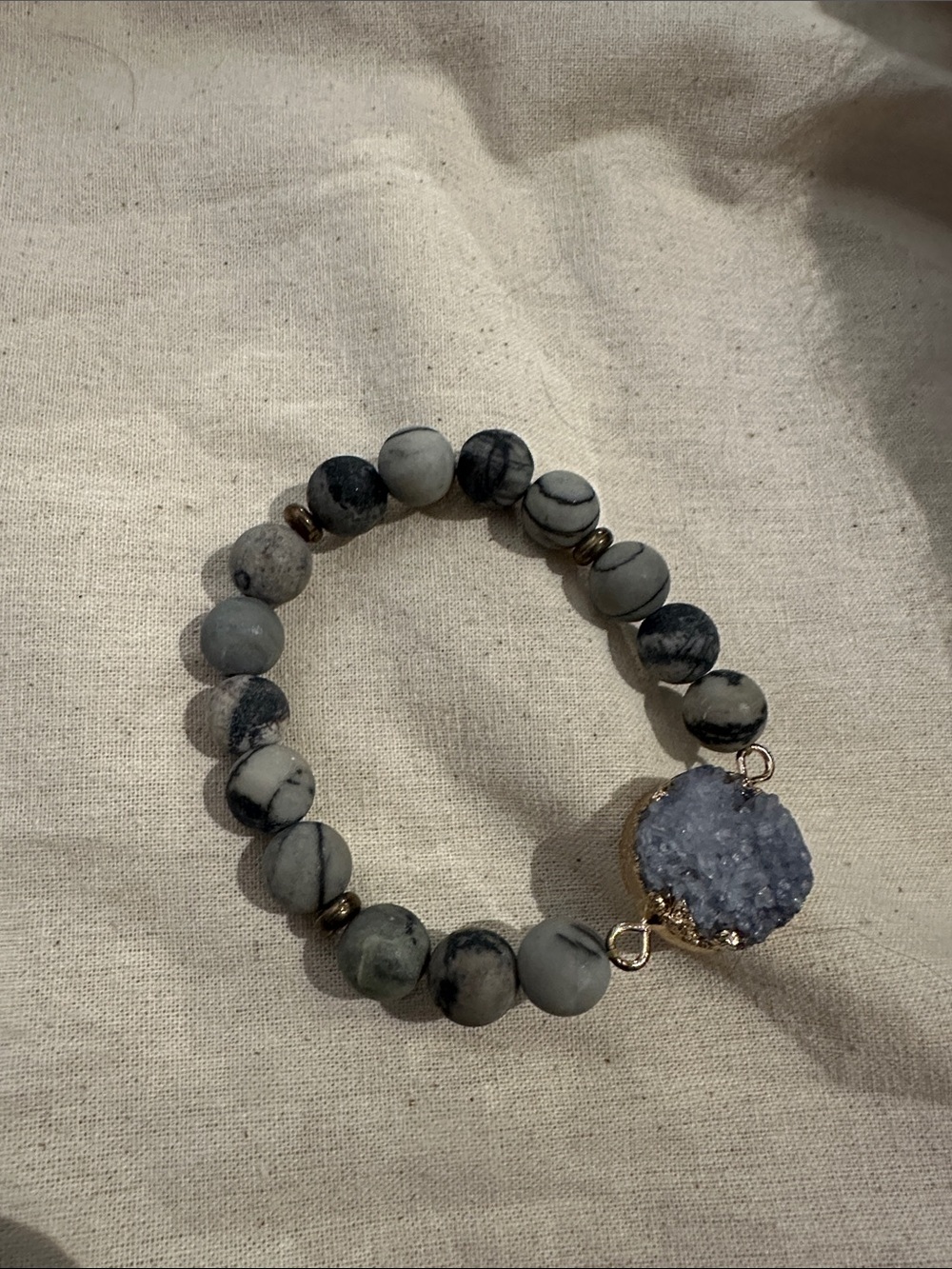Druzy Stone and Gray Marble Bead Stretch Bracelet